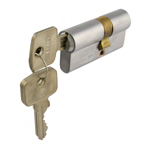 Profile cylinder short 26.5/26.5 mm key/key. Polished Chrome Plated. Max door thickness: 1 1/4 inch